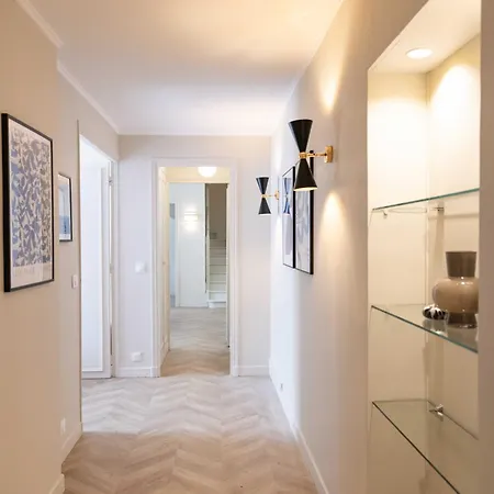 Chic - 5br - 10p - Grenelle - Eiffel Tower Apartment