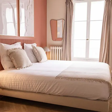 Chic - 5br - 10p - Grenelle - Eiffel Tower Apartment Paris